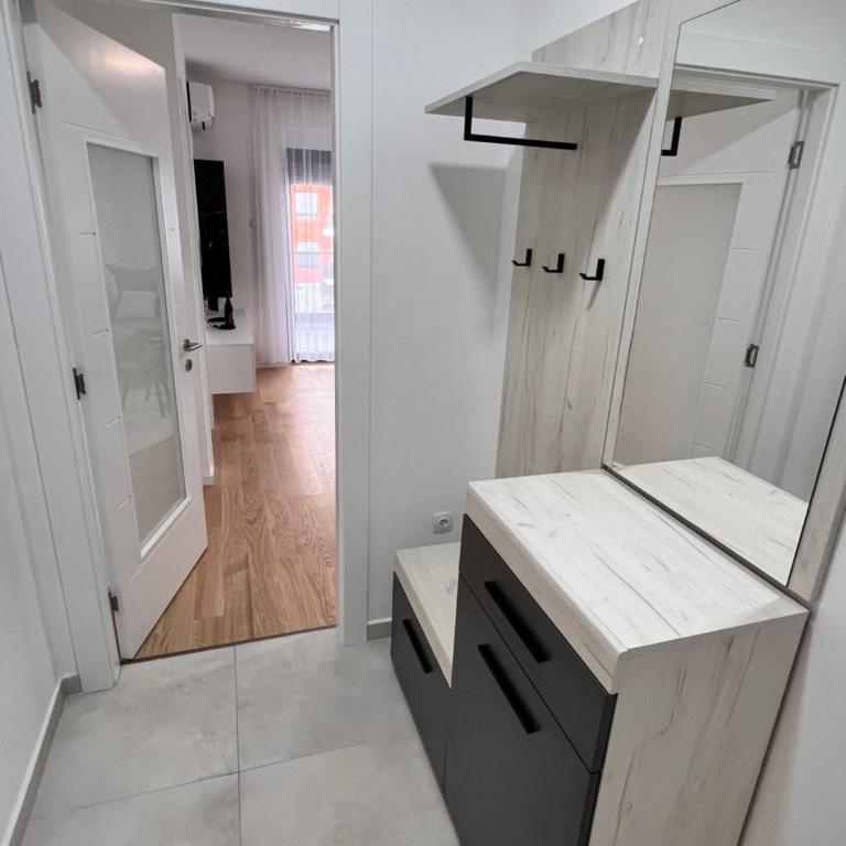 Apt Nina Centar - Apartman sa 1 Spavaćom Sobom - 2