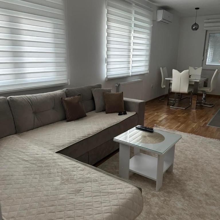 Apartman Vrbas 1 + Podzemna garaza - Apartman sa 2 Spavaće Sobe - 3