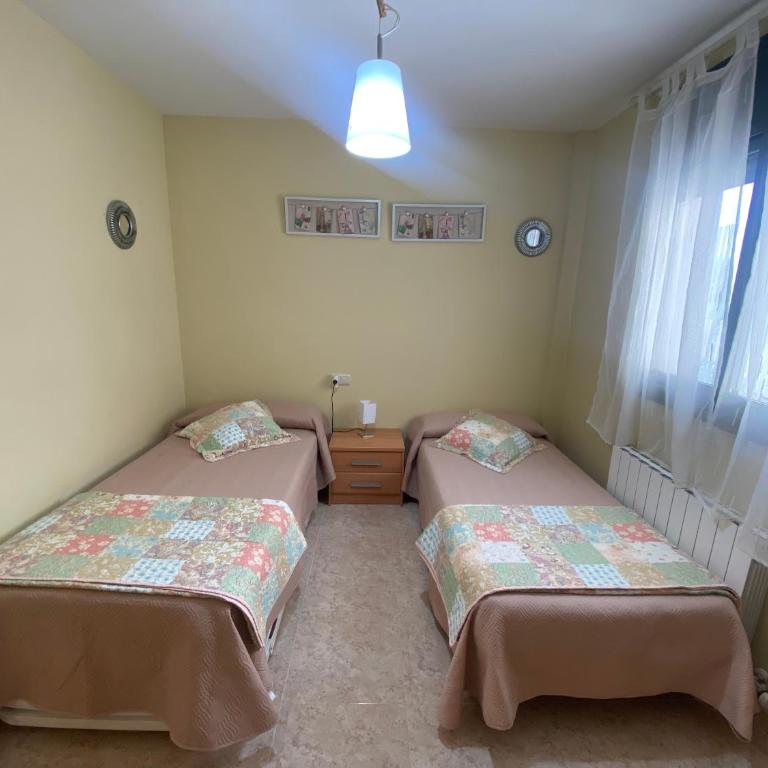 Apartamento Cinca Pirineo en Aínsa - Three-Bedroom Apartment - 11