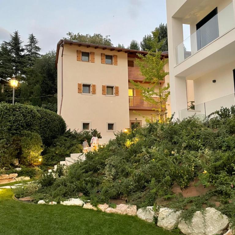 Midum LuxuryApartments con giardino - Appartamento con 1 Camera da Letto, Balcone e Vista Montagna - 6