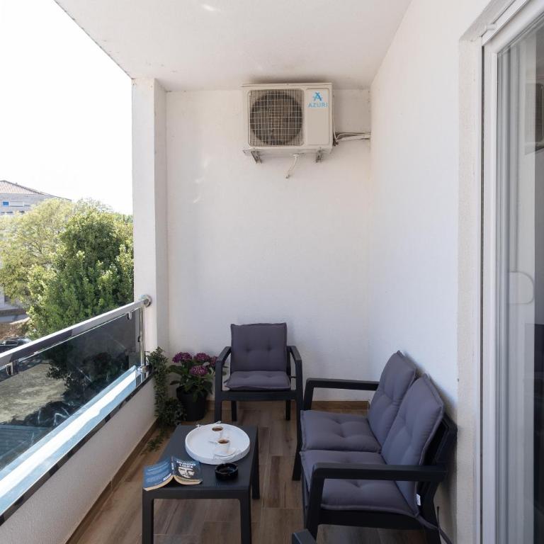 Two-Bedroom Central Oasis - Apartman sa 2 Spavaće Sobe i Balkonom - 6