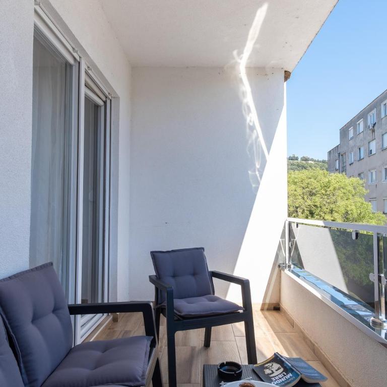 Two-Bedroom Central Oasis - Apartman sa 2 Spavaće Sobe i Balkonom - 8
