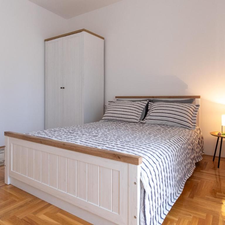 Two-Bedroom Central Oasis - Apartman sa 2 Spavaće Sobe i Balkonom - 15