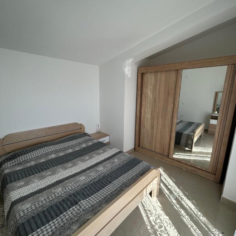 Apartmani Planinska Idila - Three-Bedroom Apartment - High Floor - 26