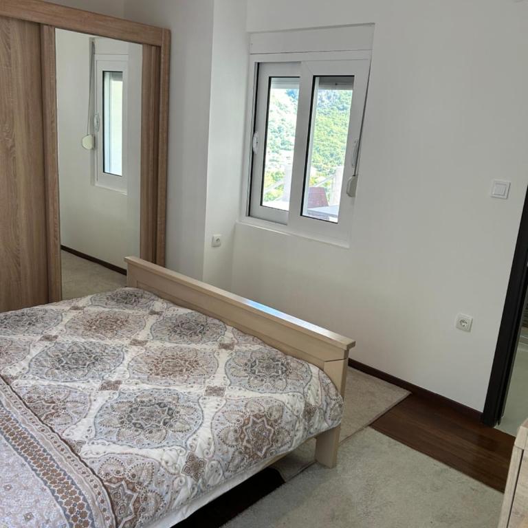 Apartmani Planinska Idila - Three-Bedroom Apartment - High Floor - 8