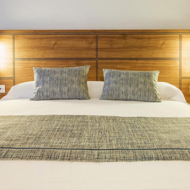 Riu Emerald Bay - All Inclusive - SUITE FAMILIAR SUPERIOR VISTA JARDIN - 1