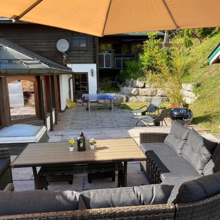 Apartment Alpenblick Watzmann-Kehlstein - TOP Lage im Berchtesgadener Land I bis zu 8 Personen I große Terrasse mit Blick auf die Berge I Smart TV I Billiard I WLAN I kostenloser Parkplatz - Apartment mit 3 Schlafzimmern - 45