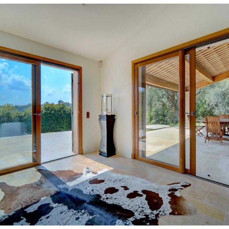 Olive tree garden villa with heated swimming pool and jacuzzi - Villa - 8