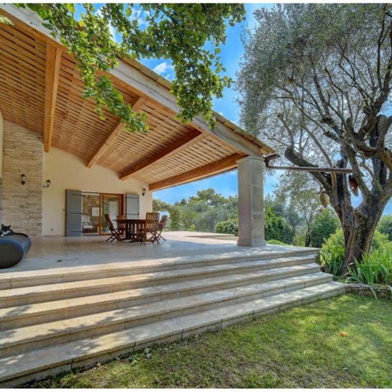 Olive tree garden villa with heated swimming pool and jacuzzi - Villa - 23