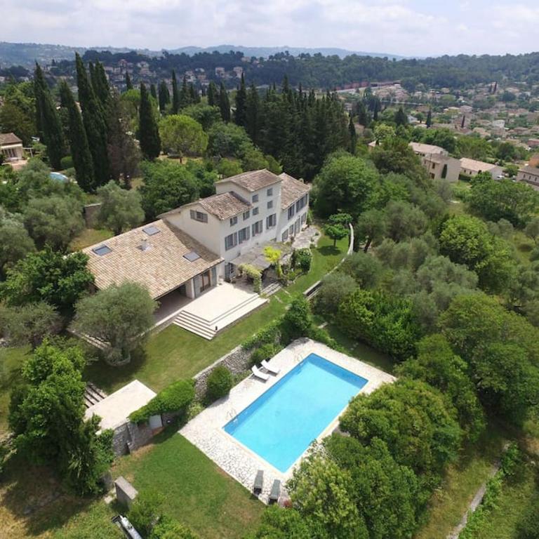 Olive tree garden villa with heated swimming pool and jacuzzi - Villa - 38