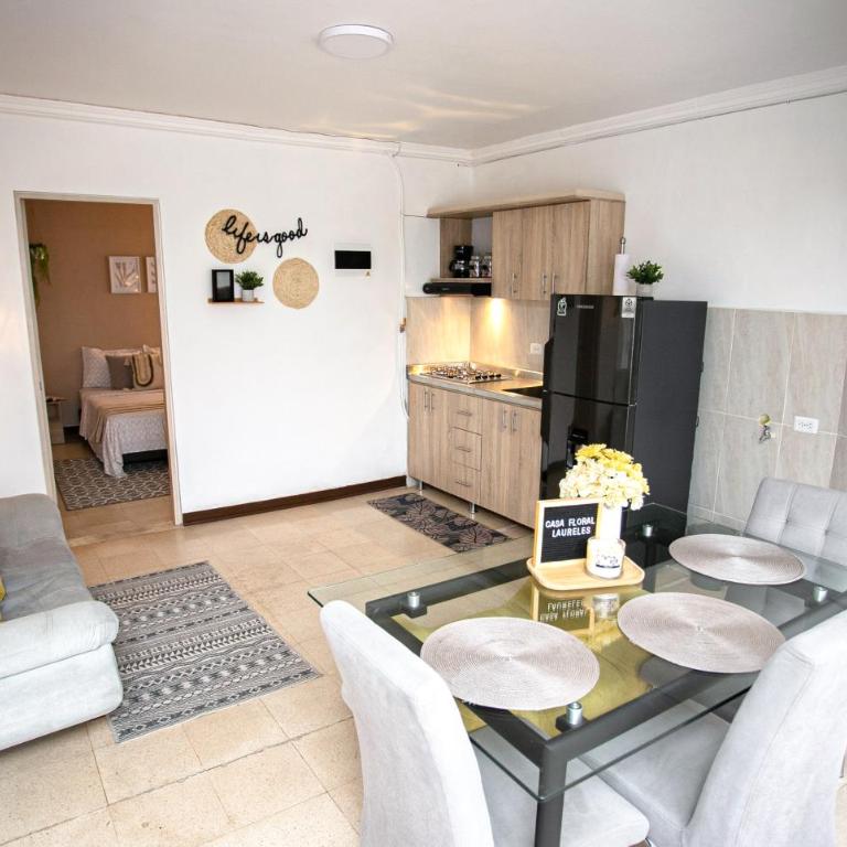 Hermoso apartaestudio - Laureles - Apartamento de 1 dormitorio - 4