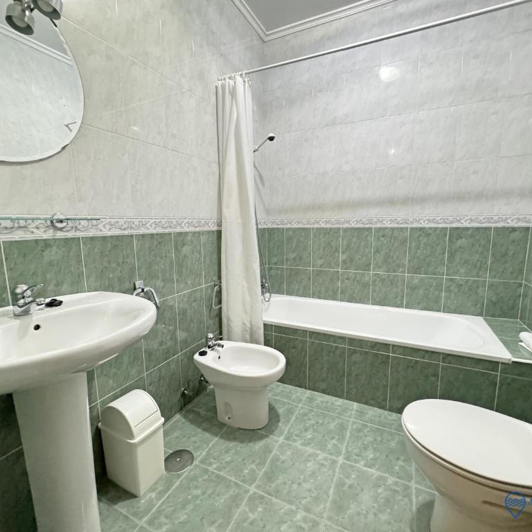 Los Ciervos - Three-Bedroom Home - 11