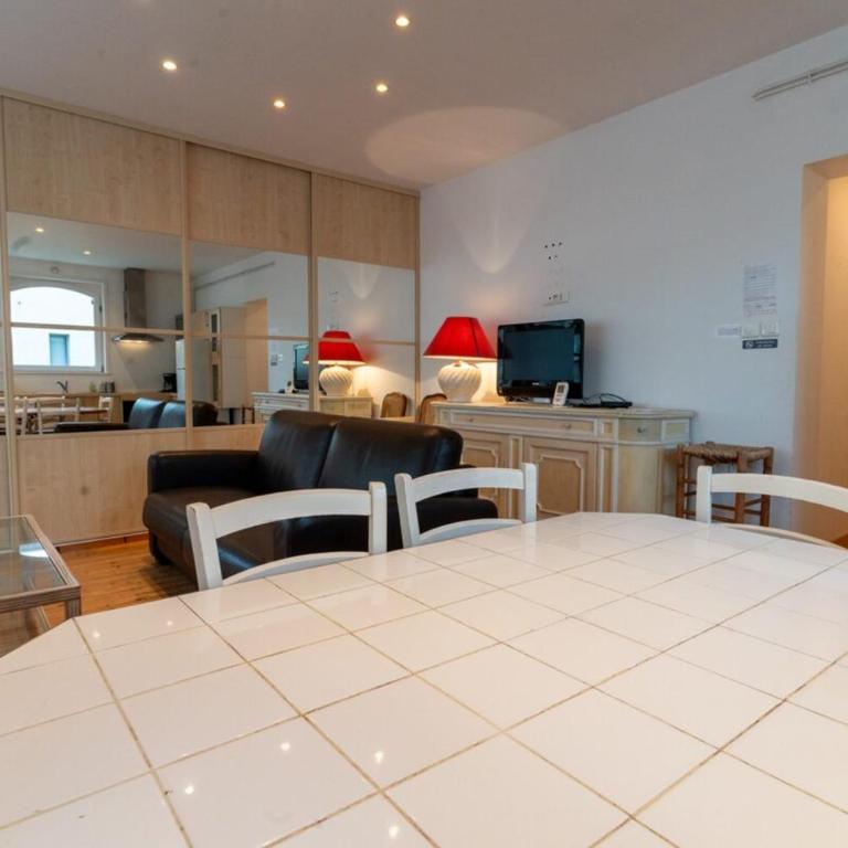 Appartement à deux pas de la plage pour 6 pers - Appartement - 8