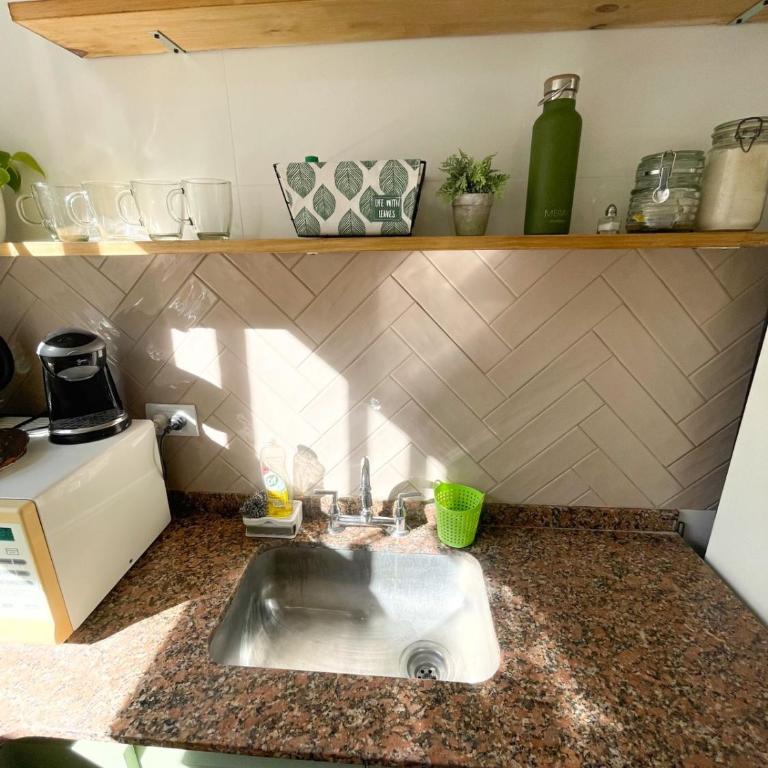 Monoambiente zona Guemes/Paseo Aldrey - Estudio - 9