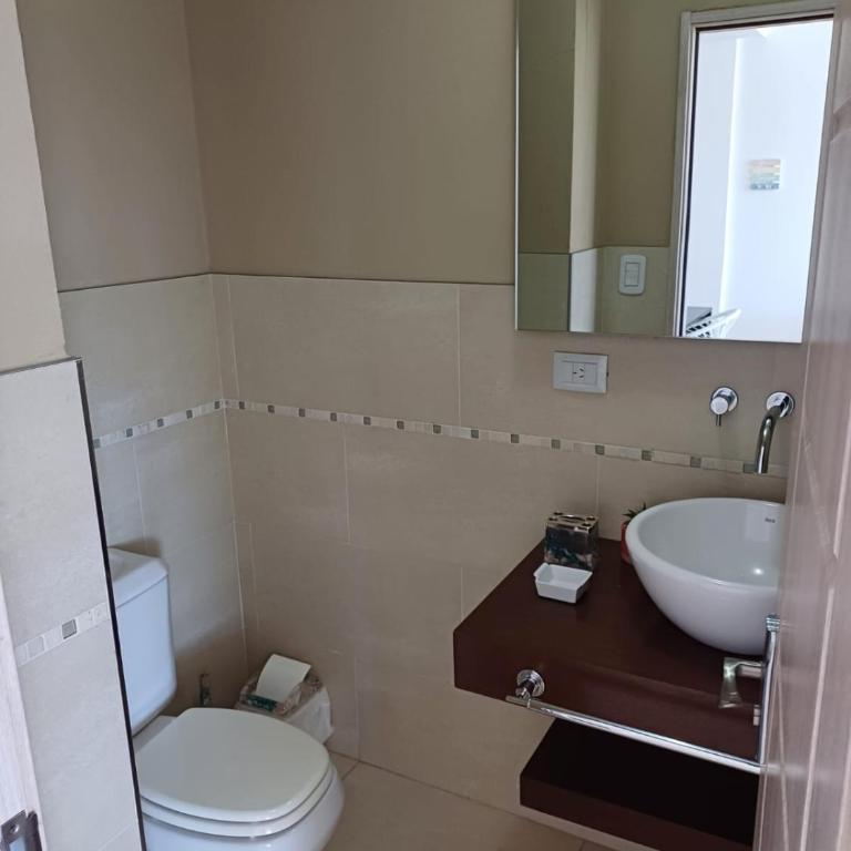 Apart , DEPARTAMENTO CONDOMINIOS BAHIA GRANDE NORDELTA CON BALCÓN Y VISTA A LA Bahia - Apartamento con vistas al lago - 9