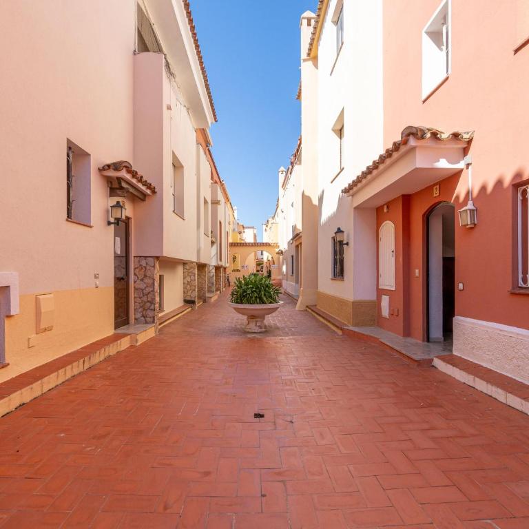 Apartamento con Terraza Grande y Piscina Cerca de la Playa - HISP-288-55 - Apartamento - 33