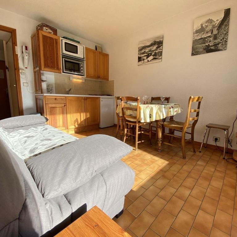 Studio Cabine près des pistes avec parking privé à Praz-Sur-Arly - Appartement 1 Chambre - 3