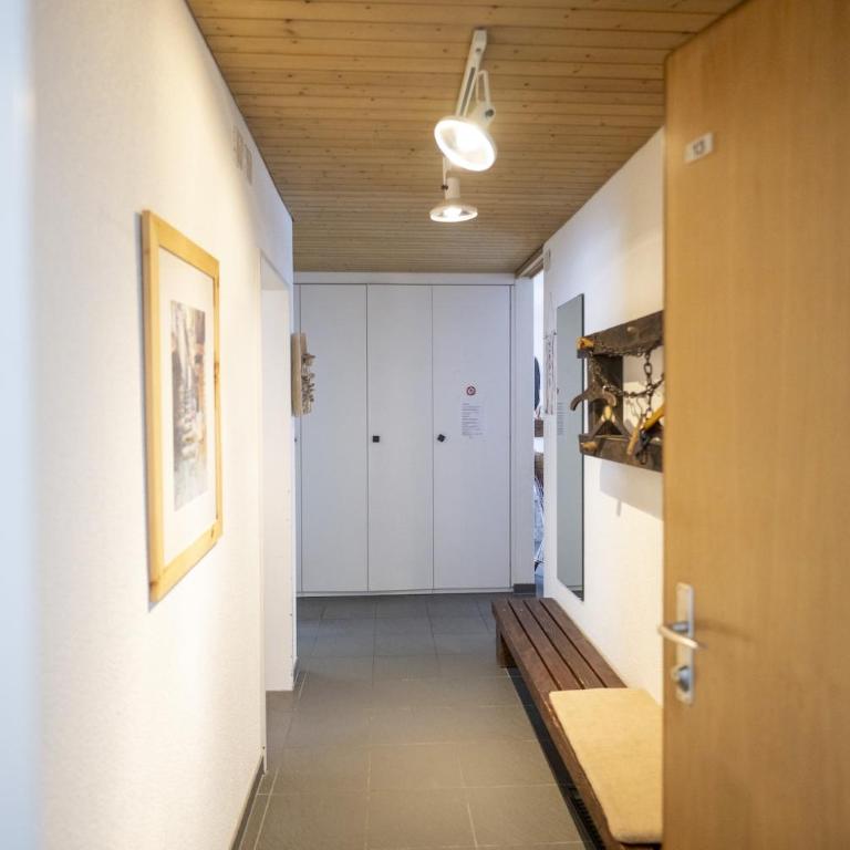 Feriensiedlung Trü 7 - Apartment mit Balkon - 11