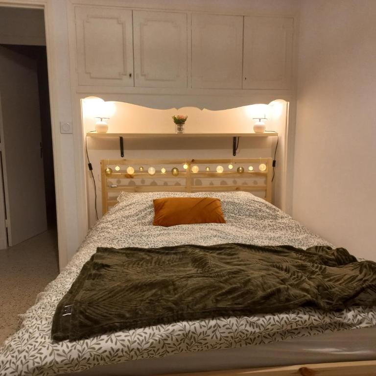 Appartement 3 pièces + parking - Appartement 2 Chambres - 5