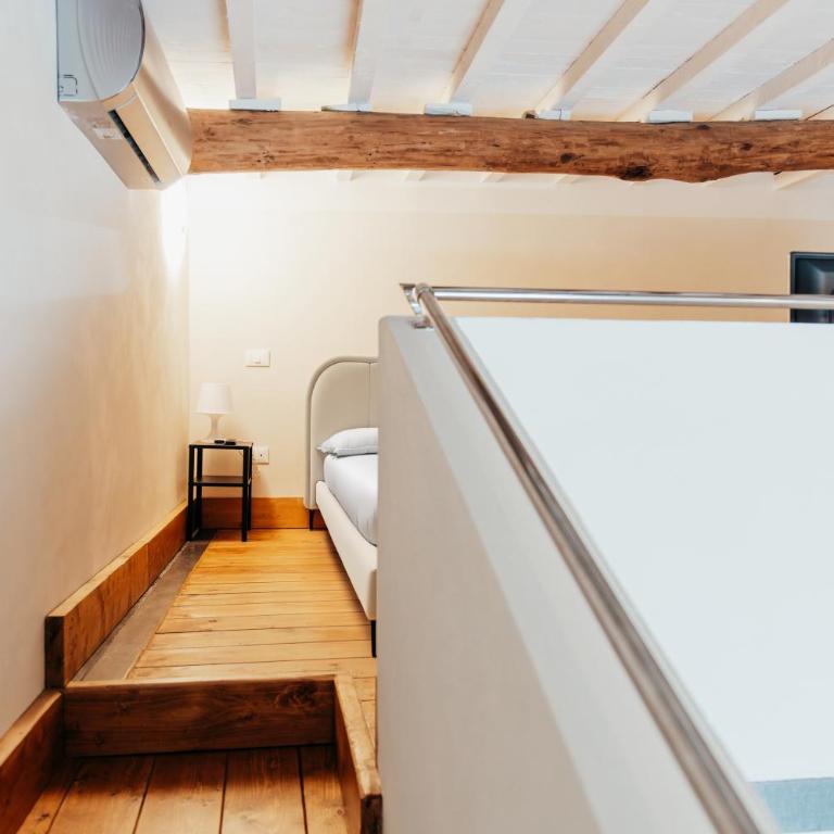 Alquadratorooms - Appartamento Loft con 2 Camere da Letto - 38