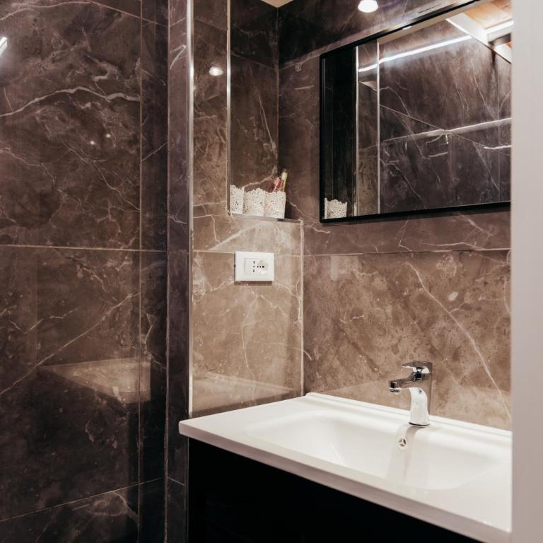 Alquadratorooms - Appartamento Loft con 2 Camere da Letto - 16