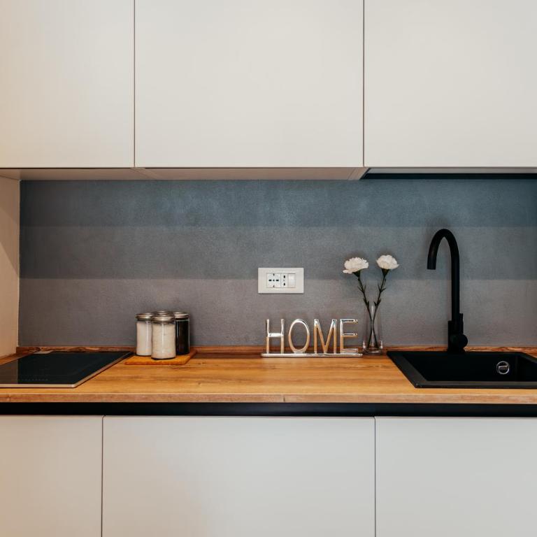 Alquadratorooms - Appartamento Loft con 2 Camere da Letto - 10