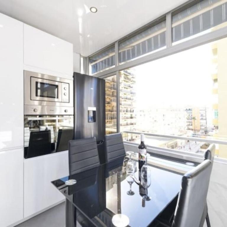 True Colours Apartment , City Center Torremolinos BY NAMASTE ELITE - Apartamento de 1 dormitorio - 22
