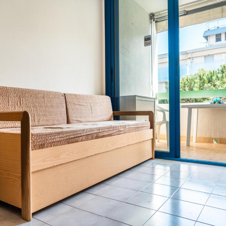 Cozy apartment with sunny terrace in Bibione - Apartment - 8