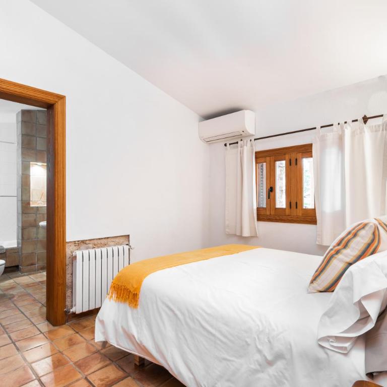 MOLINER PREMIUM VILLA by MAINVILLAS your home a 5-minute drive from LLenaire Beach - Villa de 4 dormitorios - 55