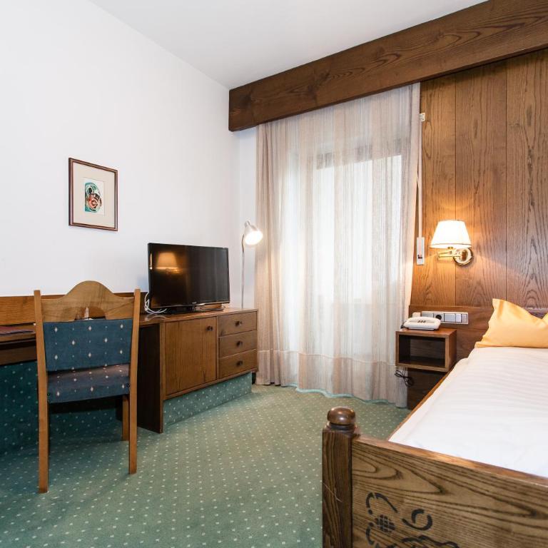 Hotel Am Wolfsgrubenersee - Chambre Simple - Vue sur Lac - 2