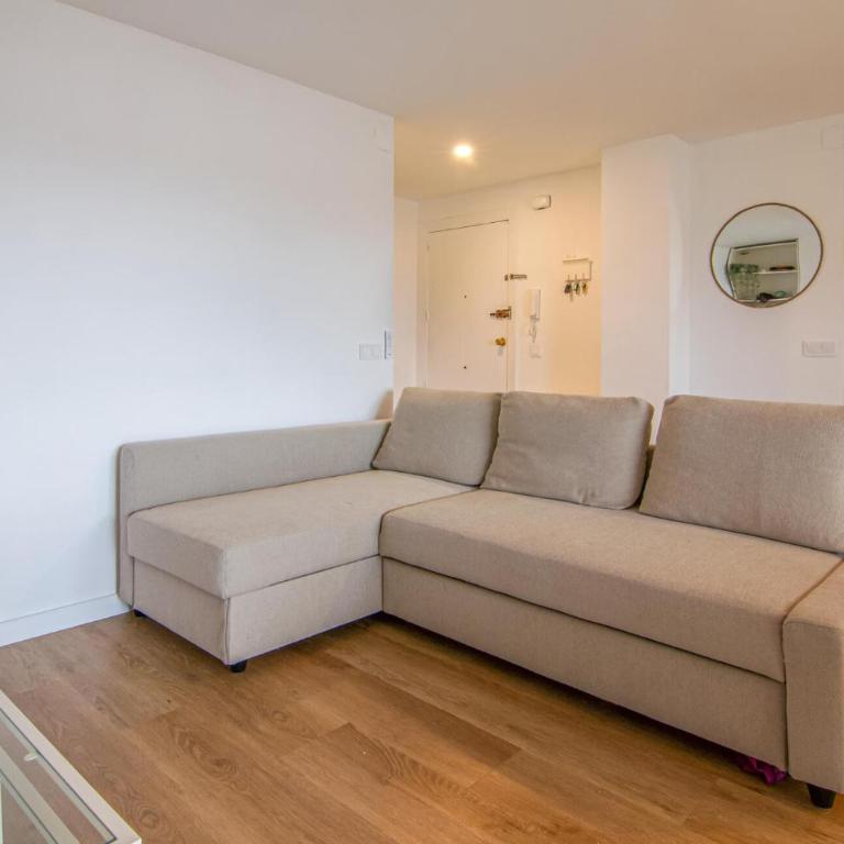 Awesome Apartment In Cullera With House Sea View - Three-Bedroom Apartment - 11