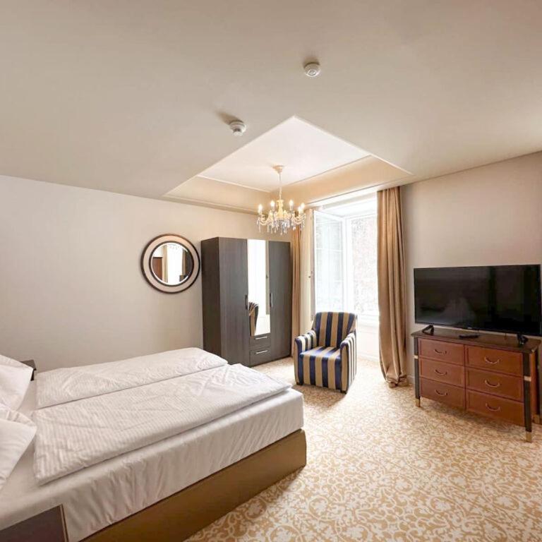 Scuol Palace - Culture, Nature & Health - Doppelzimmer mit Gartenblick - 6