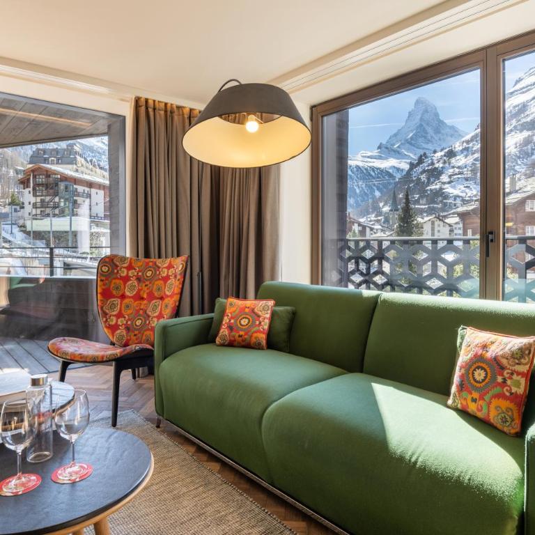 Hotel ZERMAMA Zermatt - Suite mit Balkon und Blick auf das Matterhorn - 3