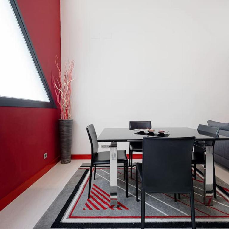 Atractive duplex next to Retiro Park - L4 - Two-Bedroom Apartment - 12