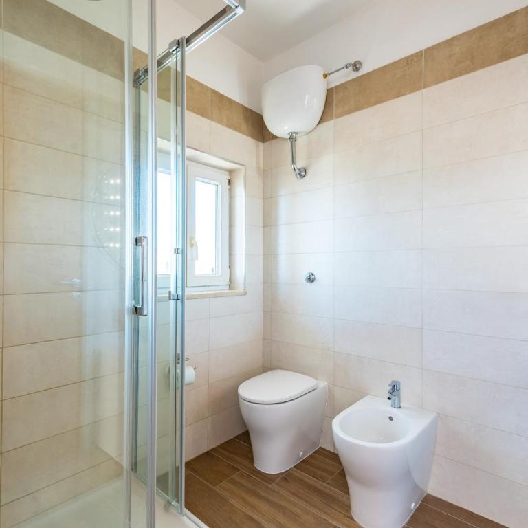 Chiave di Fuga by NapoliApartments - Camera Matrimoniale Deluxe con Vista Mare Laterale - 18