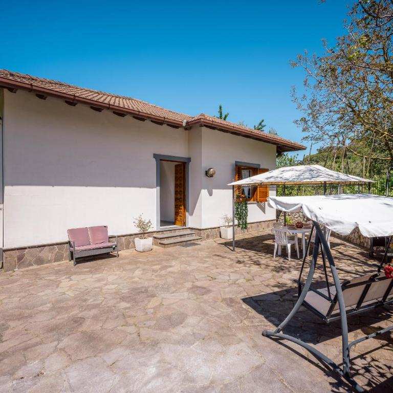 Villa Barby with garden and pool - Villa - 8