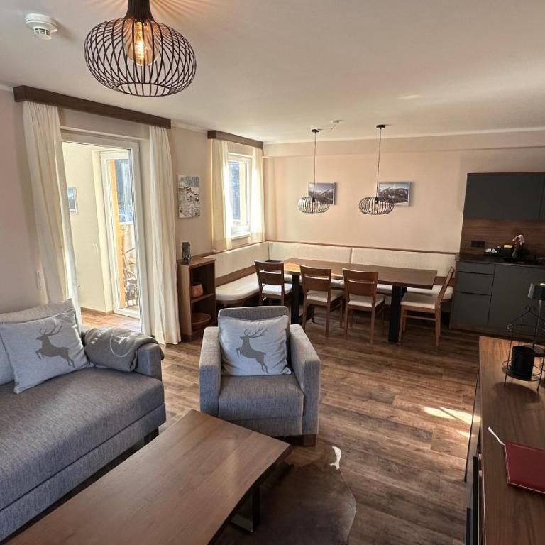 Exclusiv Panorama Spa DAS SCHILLER - Three-Bedroom Premium Apartment - 1