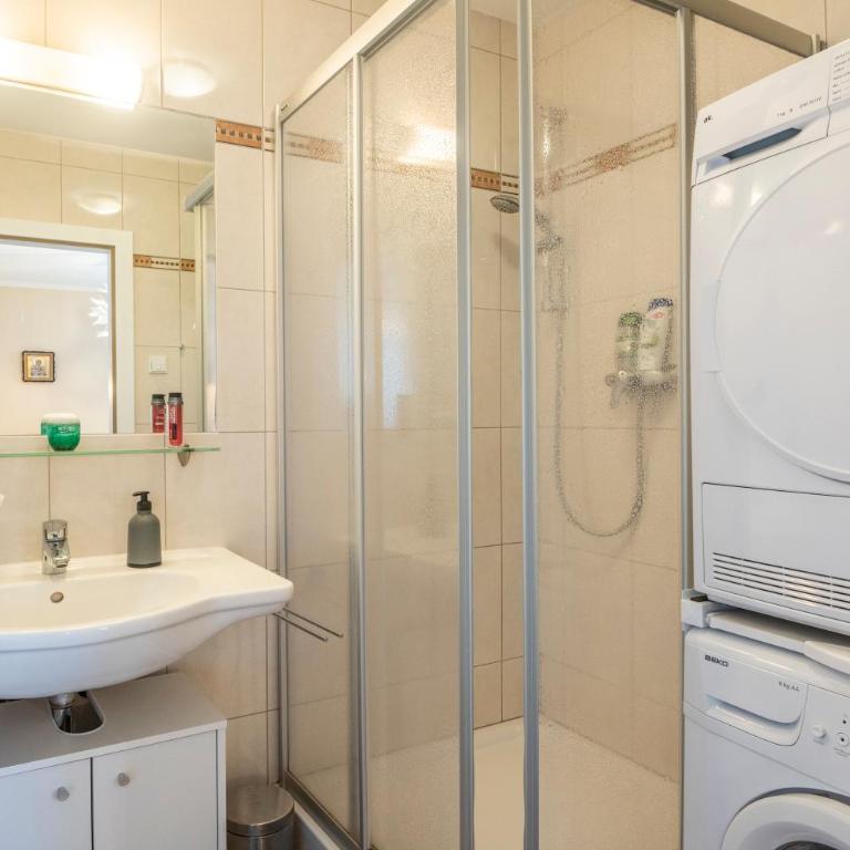 Exclusiv Panorama Spa DAS SCHILLER - Three-Bedroom Superior Apartment - 5