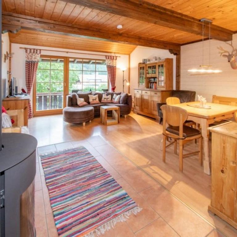 Ferienwohnung Enzian 1 im Feriendorf Sonnenhang im Allgäu - Apartment mit 2 Schlafzimmern und Balkon - 1