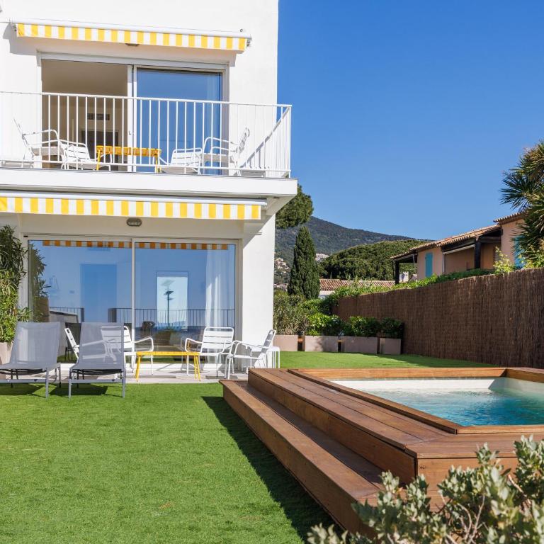 Belle Vue Hôtel - Chambre Quadruple avec Piscine Privée - Vue sur Mer - 14