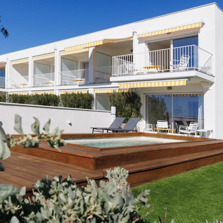 Belle Vue Hôtel - Chambre Double - 1er Étage - Vue sur Mer - 16