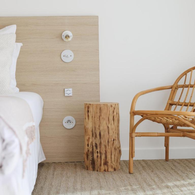 Belle Vue Hôtel - Chambre Double avec Piscine Privée - Vue sur Mer - 17