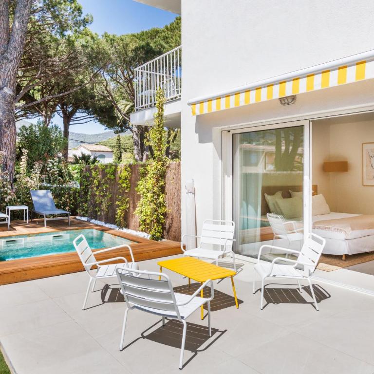 Belle Vue Hôtel - Chambre Familiale avec Piscine Privée - Vue sur Mer - 6