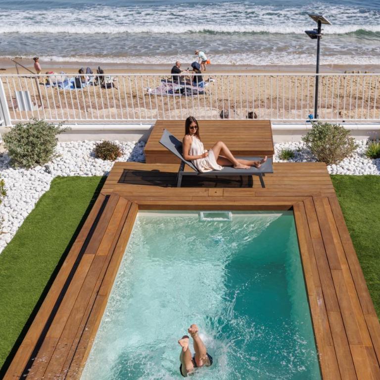 Belle Vue Hôtel - Chambre Double avec Piscine Privée - Vue sur Mer - 4