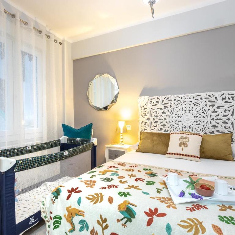 INSIDE OLD TOWN by Alojarte - Three-Bedroom Apartment - 24