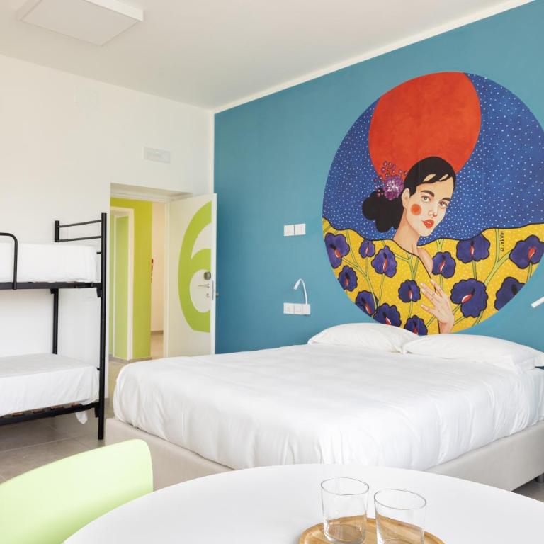Ostello della Gioventù Brindisi - Camera Matrimoniale con Letto Supplementare - 2