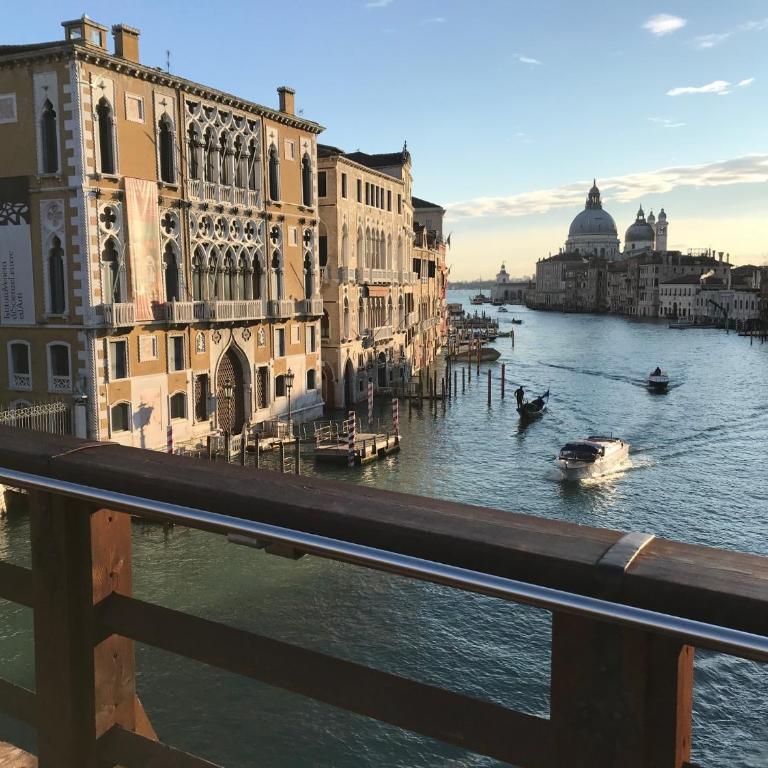 Venice Homes & Holidays - Appartamento con Vista Città - 1