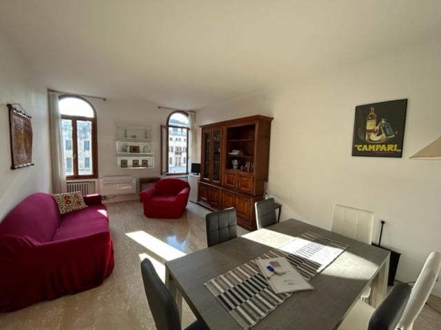 Venice Homes & Holidays - Appartamento con Vista Città - 14