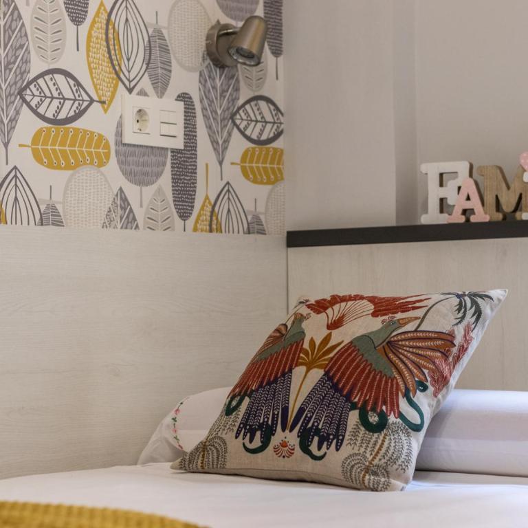 INSIDE OLD TOWN by Alojarte - Three-Bedroom Apartment - 26