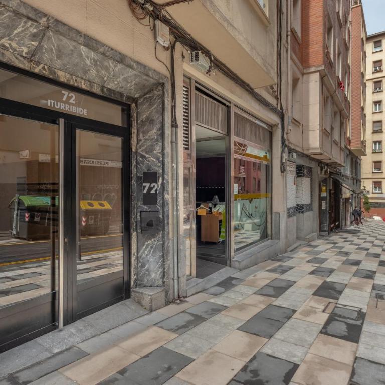 INSIDE OLD TOWN by Alojarte - Three-Bedroom Apartment - 41